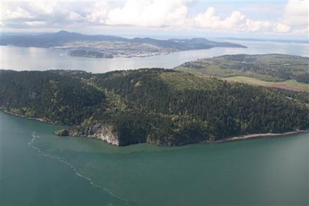 Aerial image of Guemes Mountain (John Scurlock).